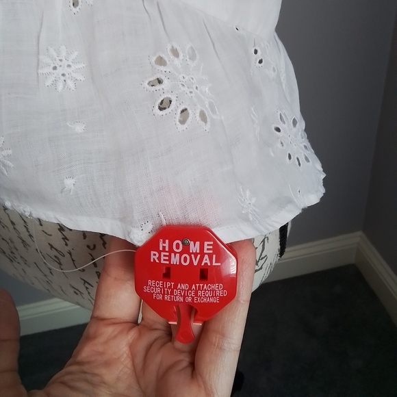 NWT FRAME White Eyelet Peplum Top - S - Picture 9 of 12